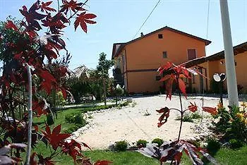 Pesolillo 3* سان جيوفانّي تْيَتينو